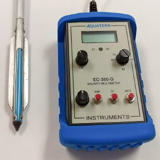 Aquaterr EC350G hand-held soil meter